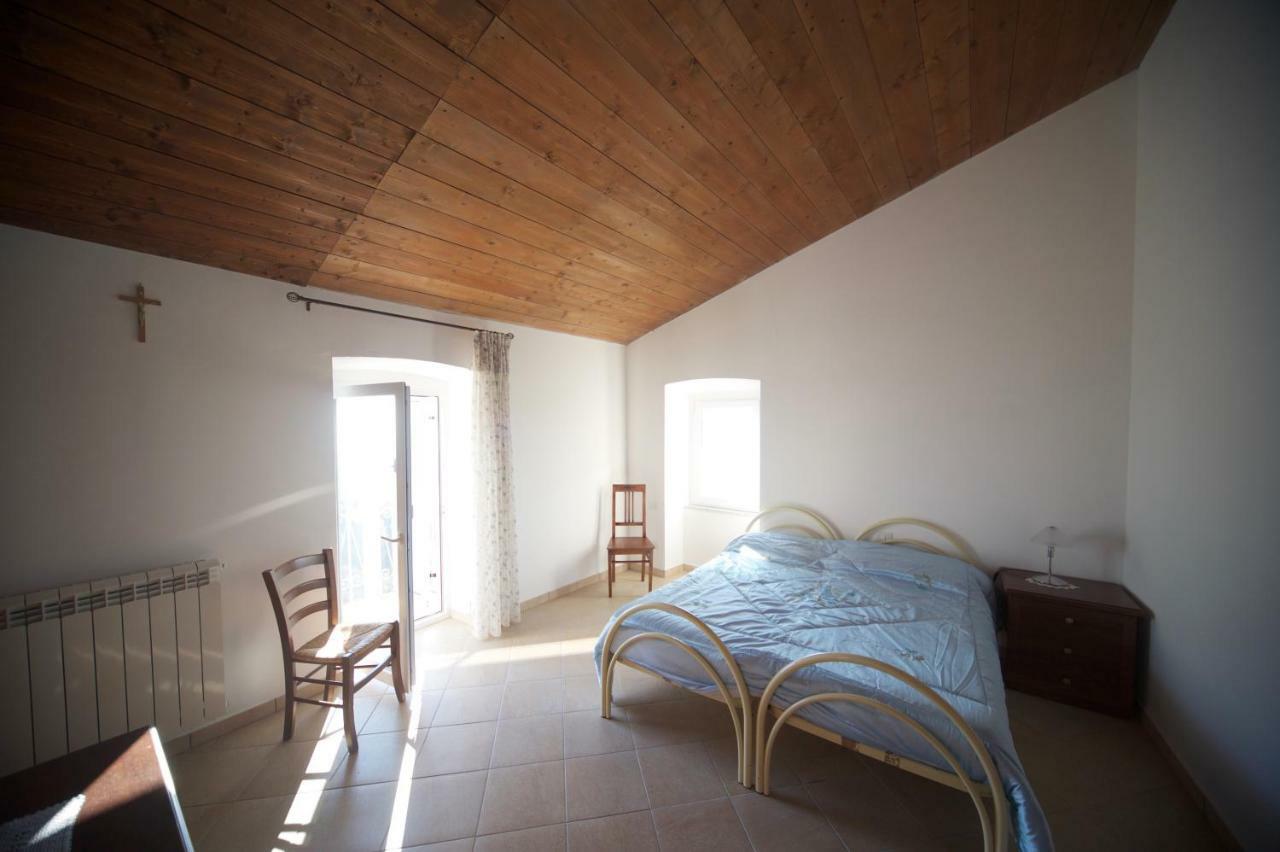 Al Vecchio Convento Mare E Monti Bed & Breakfast Ortonovo Ngoại thất bức ảnh