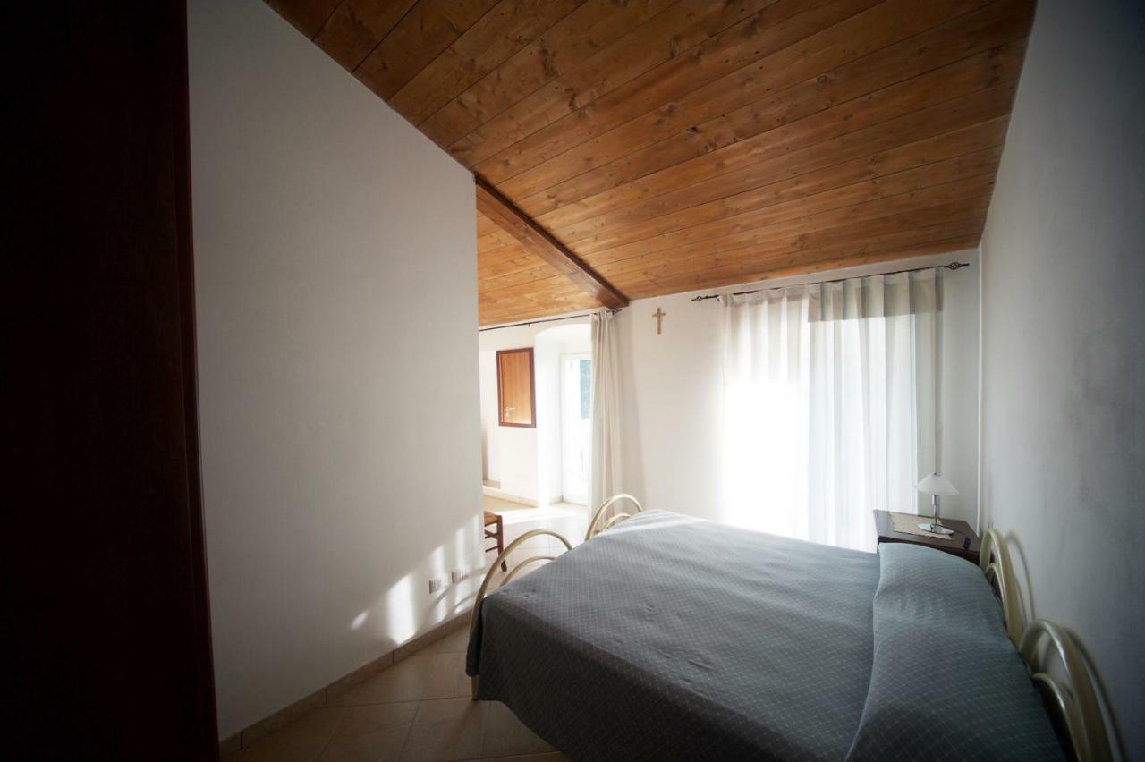 Al Vecchio Convento Mare E Monti Bed & Breakfast Ortonovo Ngoại thất bức ảnh