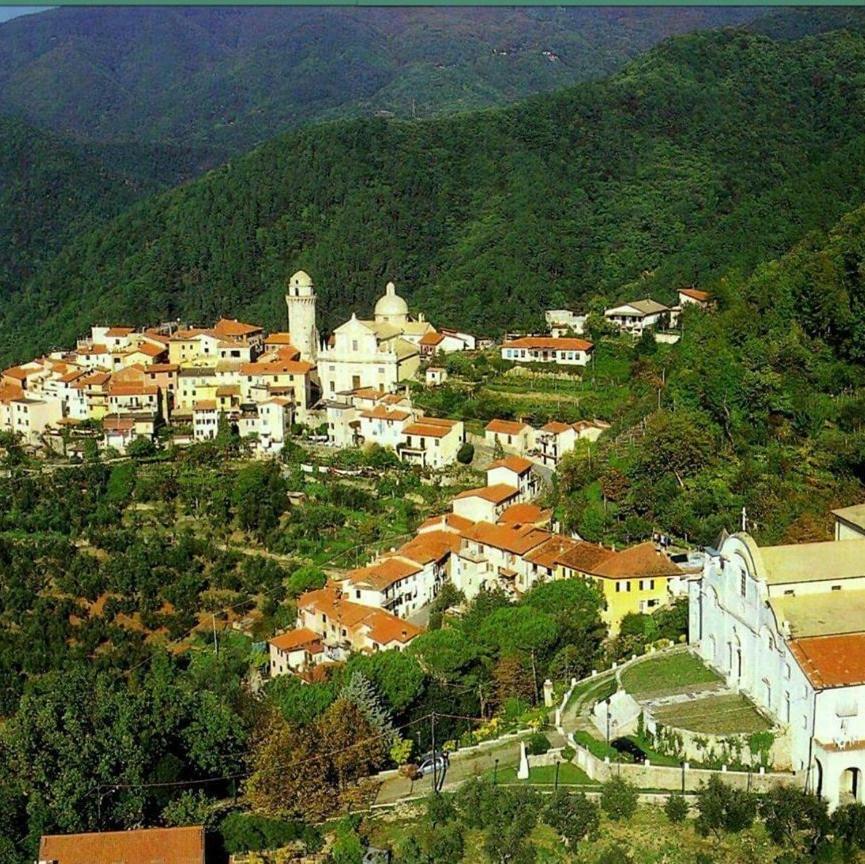 Al Vecchio Convento Mare E Monti Bed & Breakfast Ortonovo Ngoại thất bức ảnh